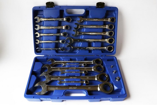 Steek-ringratelset 8-32 mm 17-delig